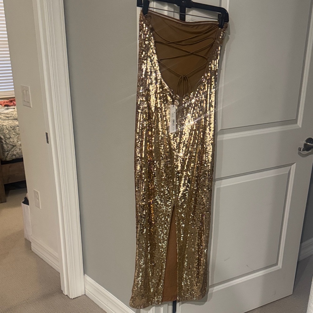 Alice + Olivia Metallic Strapless Dress - Picture 7 of 8